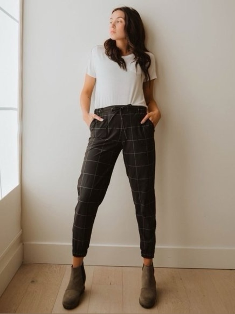 Albion Fit Black Windowpane Jetsetters Size Small